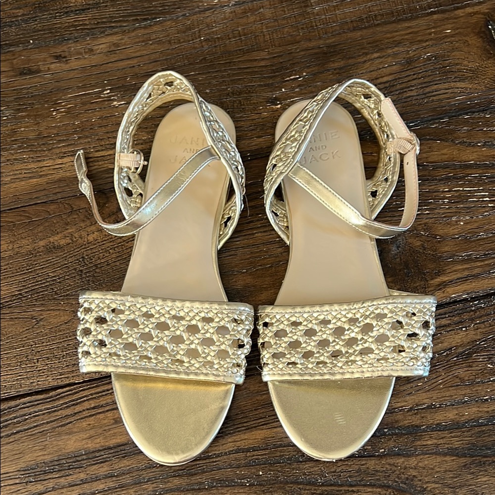 Janie and Jack girls size 4 gold sandals